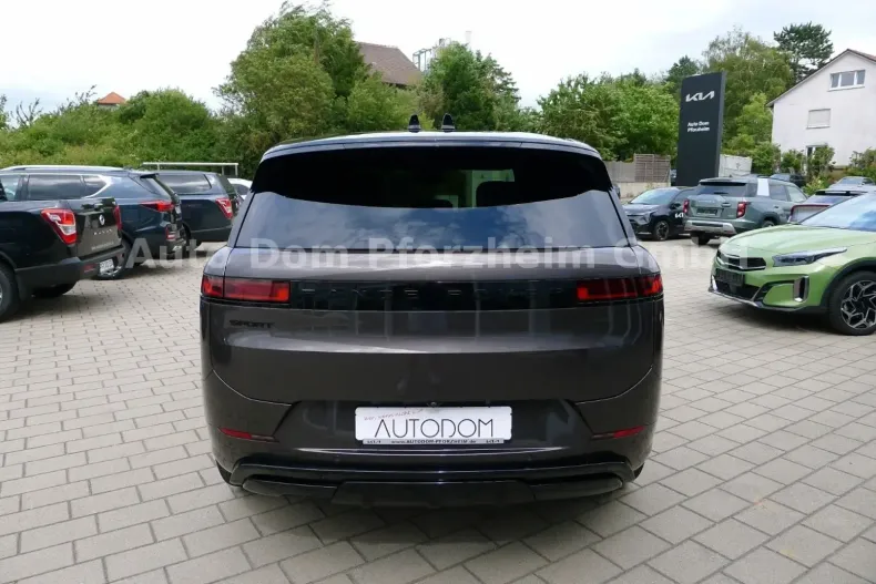Land Rover Range Rover Sport din 2023 cu 2.500 km - oferta LAN118001 - foto 6