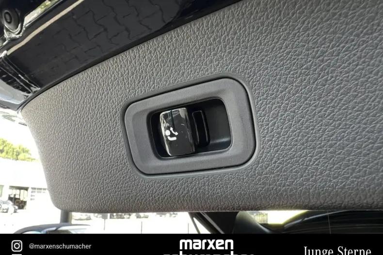 Mercedes-Benz GLC 300 din 2024 cu 12.400 km - oferta MER118002 - foto 16