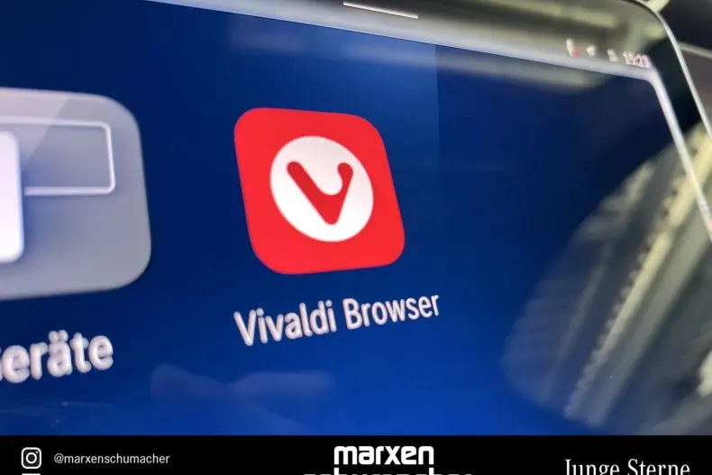 Mercedes-Benz GLC 300 din 2024 cu 12.400 km - oferta MER118002 - foto 29