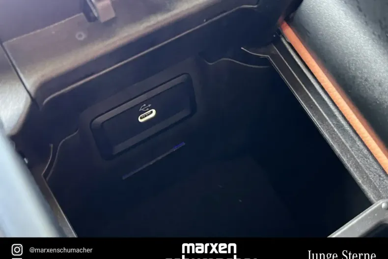 Mercedes-Benz GLC 300 din 2024 cu 12.400 km - oferta MER118002 - foto 34