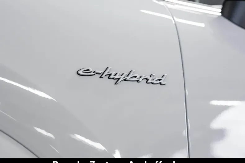 Porsche Cayenne din 2024 cu 27.022 km - oferta POR118010 - foto 9