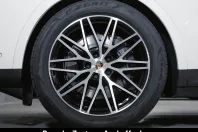 Porsche Cayenne din 2024 cu 27.022 km - oferta POR118010 - foto 10