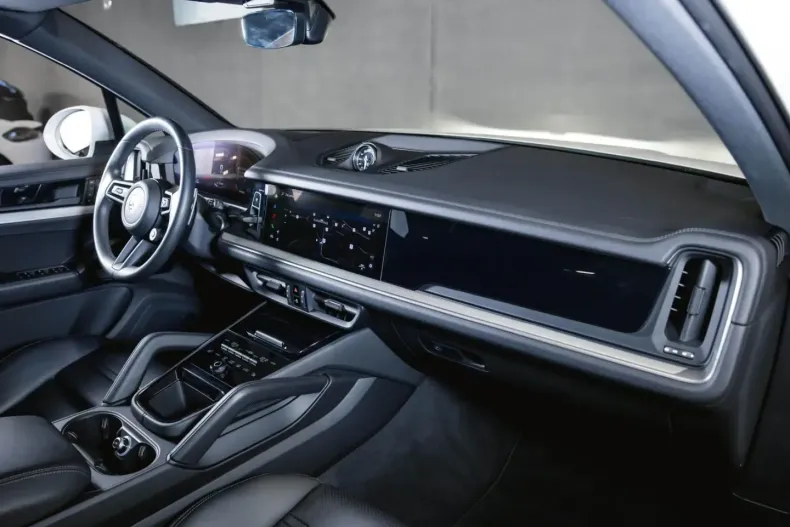 Porsche Cayenne din 2024 cu 27.022 km - oferta POR118010 - foto 19