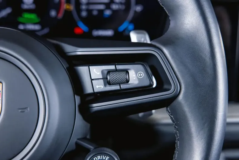 Porsche Cayenne din 2024 cu 27.022 km - oferta POR118010 - foto 32