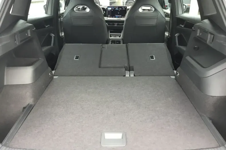 Volkswagen Tiguan din 2024 cu 9.990 km - oferta VOL118022 - foto 38