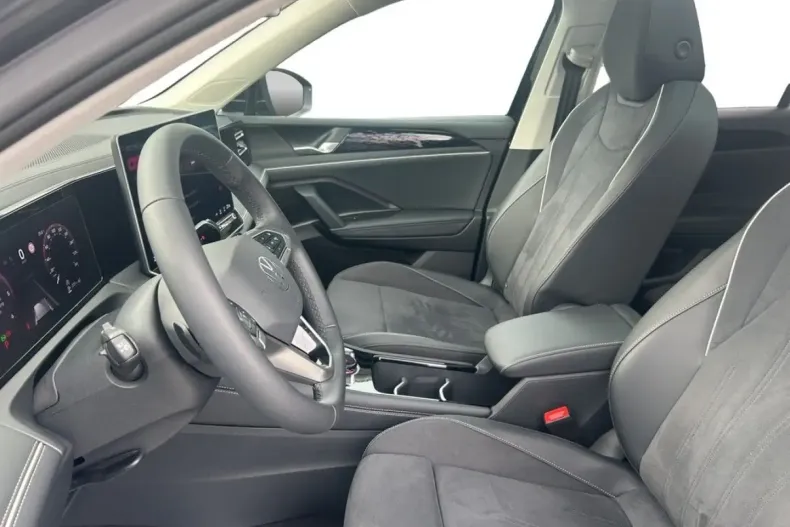 Volkswagen Tiguan din 2024 cu 14.560 km - oferta VOL118030 - foto 8