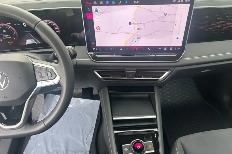 Volkswagen Tiguan din 2024 cu 14.560 km - oferta VOL118030 - foto 10