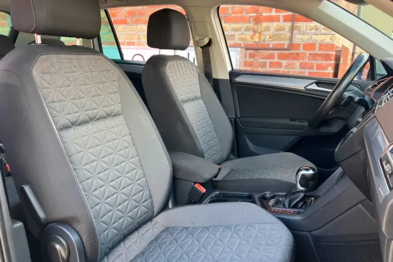 Volkswagen Tiguan din 2023 cu 25.800 km - oferta VOL118033 - foto 11