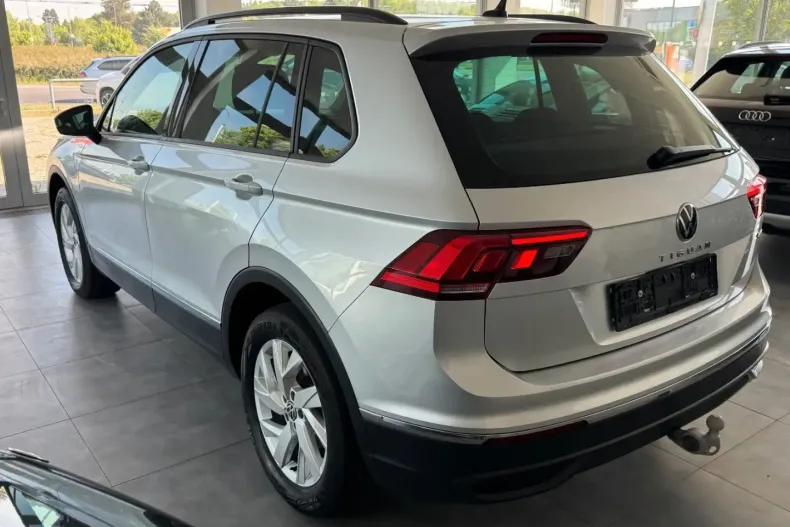 Volkswagen Tiguan din 2023 cu 25.960 km - oferta VOL118034 - foto 4