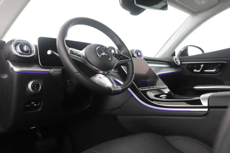 Mercedes-Benz CLE 200 din 2023 cu 24.748 km - oferta MER118037 - foto 8