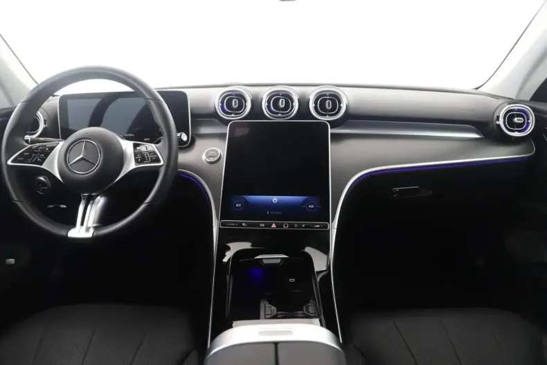 Mercedes-Benz CLE 200 din 2023 cu 24.748 km - oferta MER118037 - foto 10