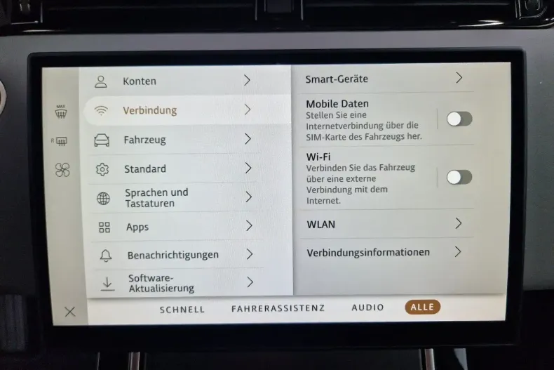 Land Rover Range Rover Evoque din 2024 cu 3.500 km - oferta LAN118042 - foto 31