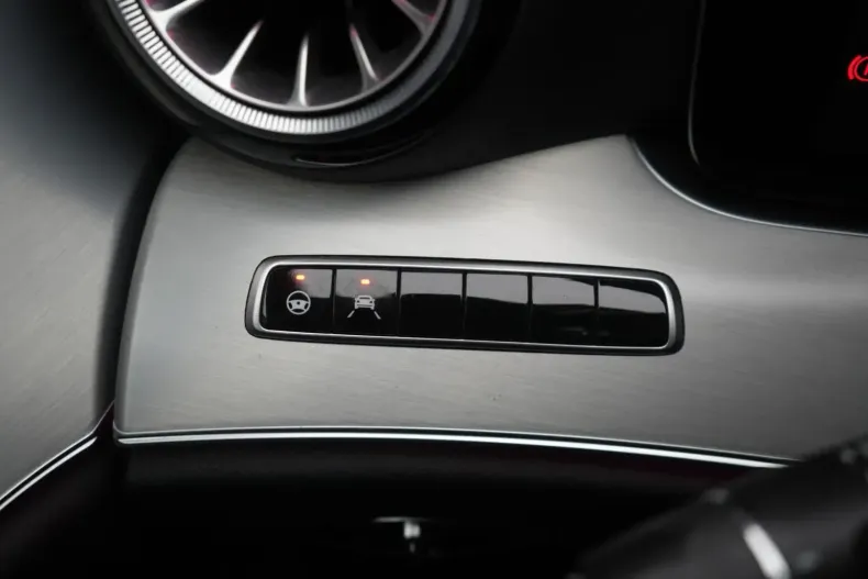 Mercedes-Benz CLS 400 din 2020 cu 93.000 km - oferta MER118044 - foto 13