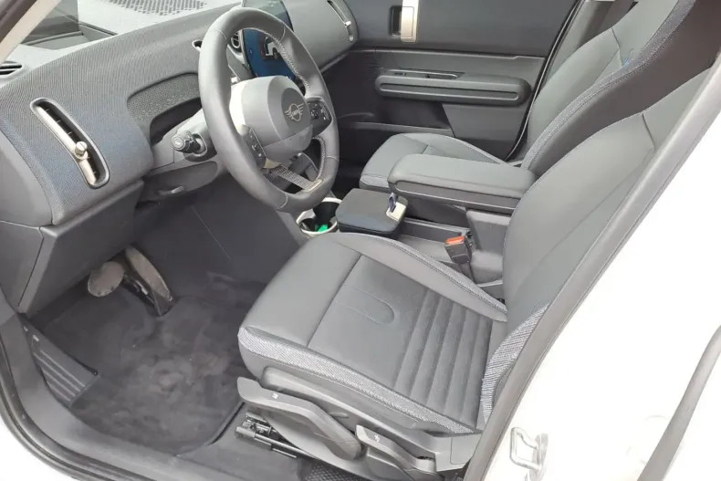 MINI Cooper C Countryman din 2024 cu 25.300 km - oferta MIN118046 - foto 7