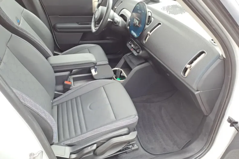 MINI Cooper C Countryman din 2024 cu 25.300 km - oferta MIN118046 - foto 8