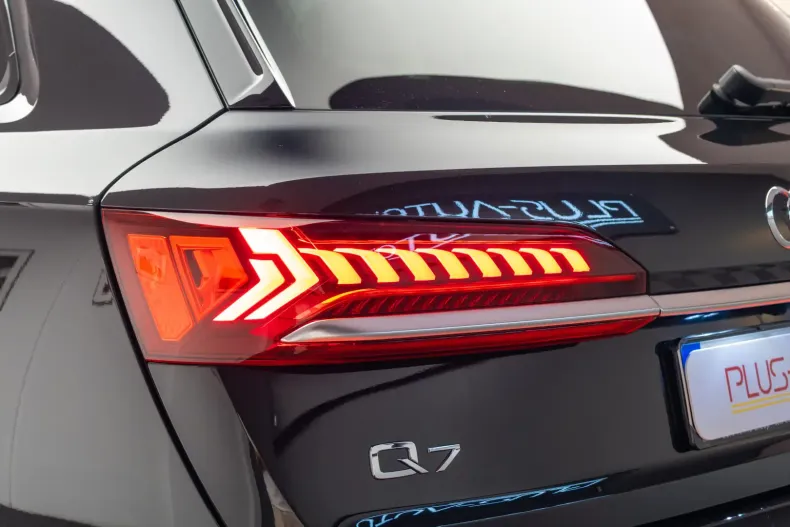 Audi Q7 din 2023 cu 30.103 km - oferta AUD118047 - foto 4