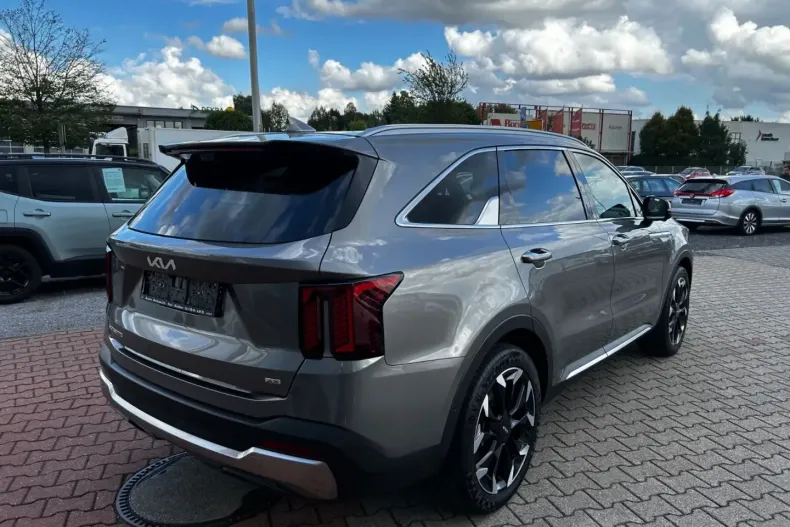 Kia Sorento din 2024 cu 28.500 km - oferta KIA118054 - foto 4