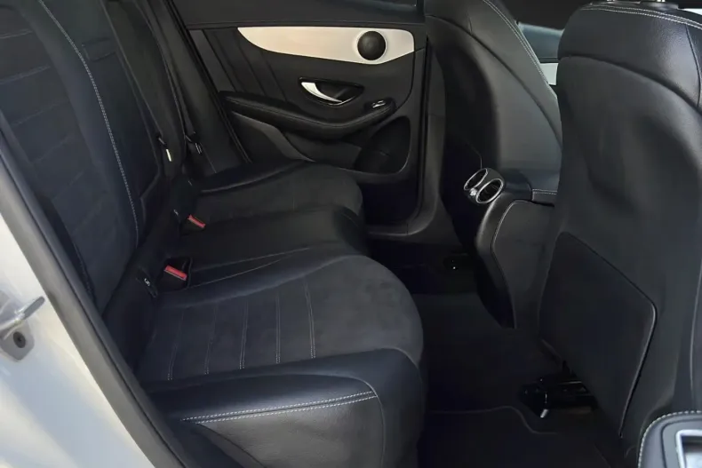 Mercedes-Benz GLC 200 din 2022 cu 63.170 km - oferta MER118059 - foto 18