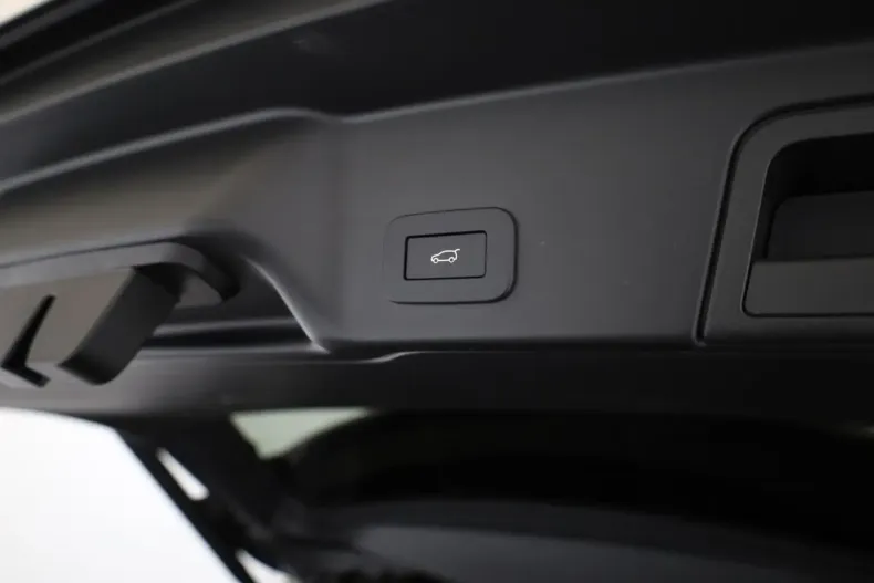 Land Rover Range Rover Evoque din 2023 cu 68.600 km - oferta LAN118064 - foto 10