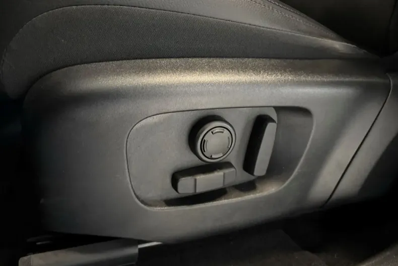 Land Rover Range Rover Evoque din 2023 cu 25.002 km - oferta LAN118065 - foto 18