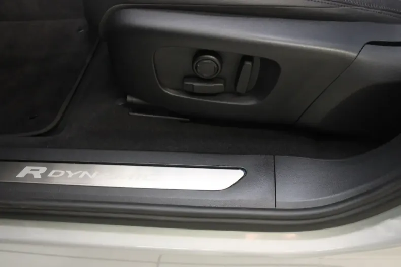 Land Rover Range Rover Evoque din 2023 cu 15.590 km - oferta LAN118066 - foto 15