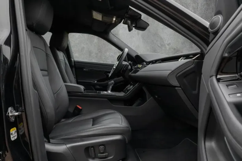 Land Rover Range Rover Evoque din 2023 cu 20.034 km - oferta LAN118071 - foto 3