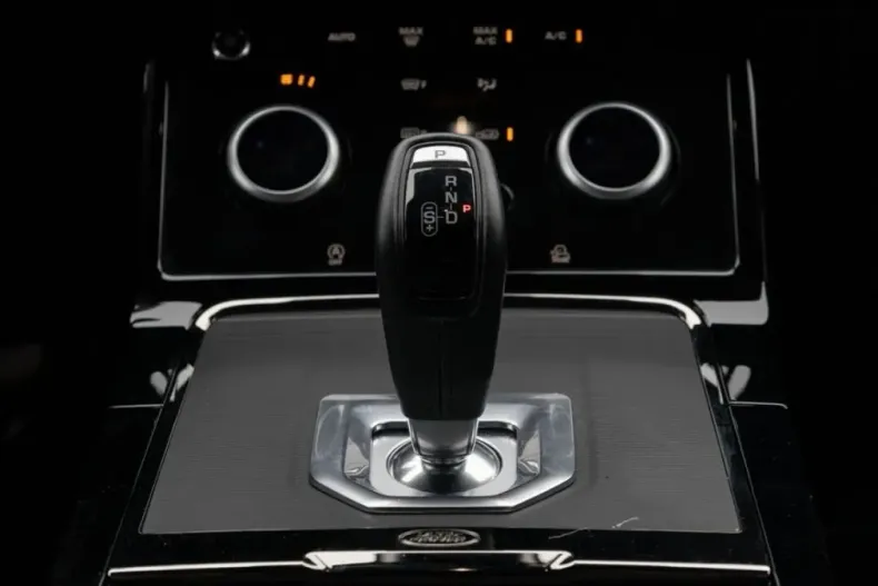 Land Rover Range Rover Evoque din 2023 cu 20.034 km - oferta LAN118071 - foto 13