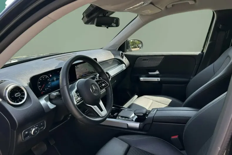 Mercedes-Benz GLB 200 din 2022 cu 53.211 km - oferta MER118087 - foto 9