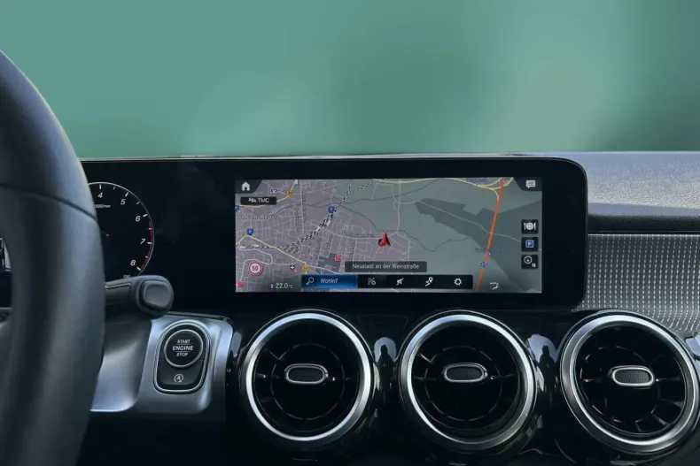 Mercedes-Benz GLB 200 din 2022 cu 53.211 km - oferta MER118087 - foto 15