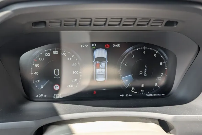 Volvo XC90 din 2020 cu 97.500 km - oferta VOL118089 - foto 14