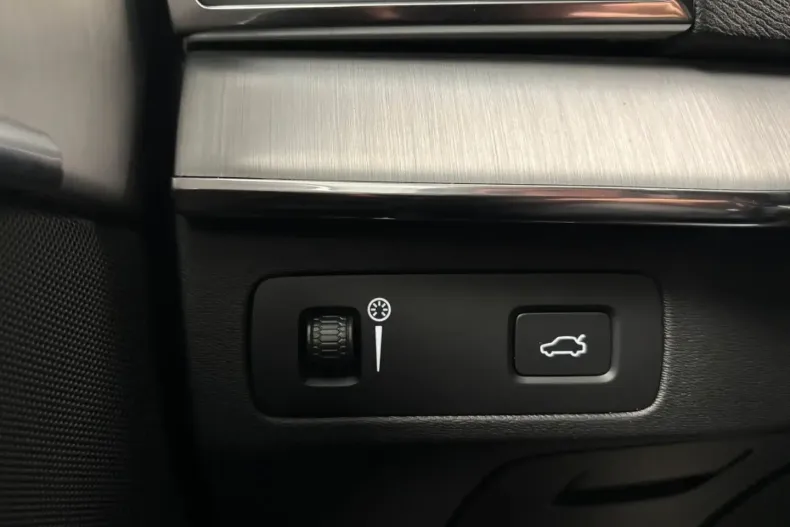 Volvo XC90 din 2021 cu 120.000 km - oferta VOL118090 - foto 23