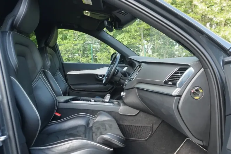 Volvo XC90 din 2020 cu 104.622 km - oferta VOL118092 - foto 13