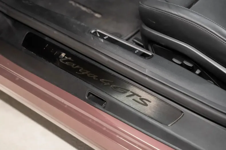 Porsche 911 din 2023 cu 15.900 km - oferta POR118104 - foto 23