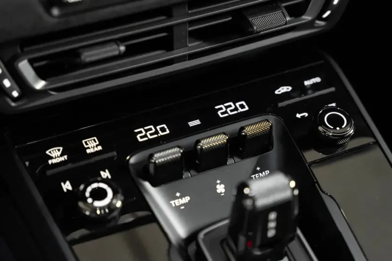 Porsche 911 din 2023 cu 15.900 km - oferta POR118104 - foto 36