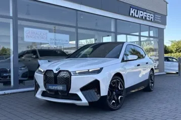 BMW iX din 2023 - oferta BMW118110