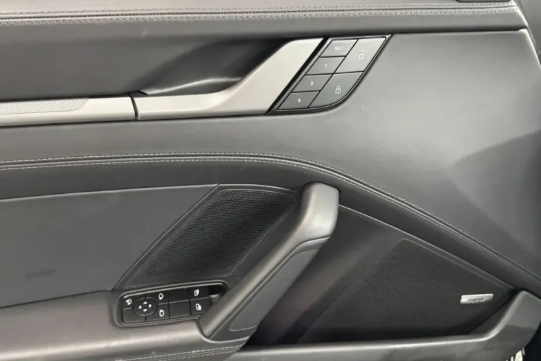 Porsche 911 din 2023 cu 43.075 km - oferta POR118111 - foto 12