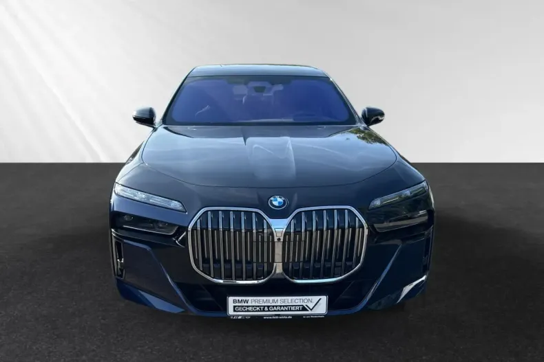 BMW 750 din 2024 cu 4.120 km - oferta BMW118133 - foto 1