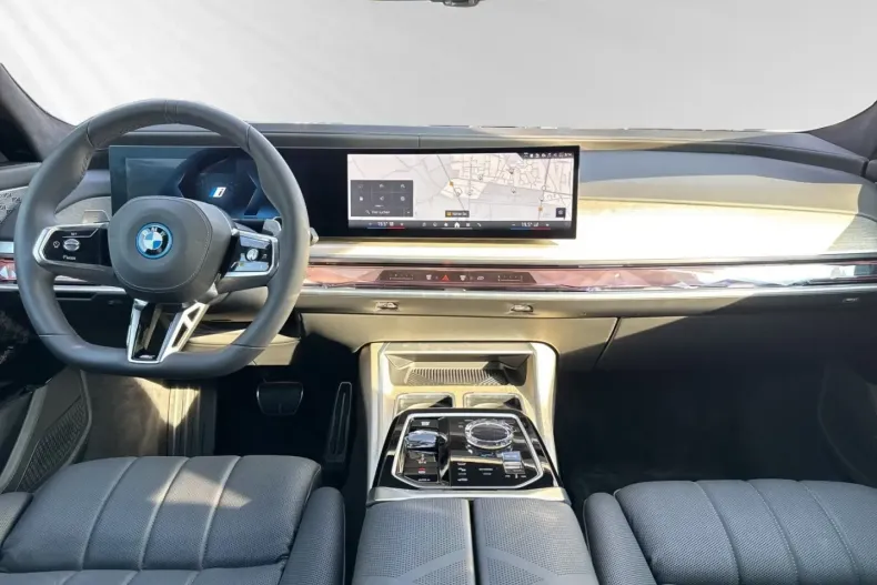 BMW 750 din 2024 cu 4.120 km - oferta BMW118133 - foto 8