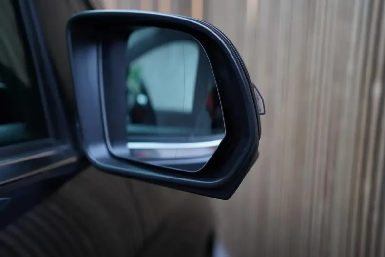 Mercedes-Benz V 300 din 2025 cu 40 km - oferta MER118155 - foto 28