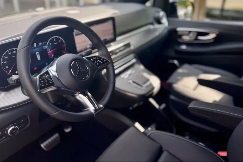 Mercedes-Benz V 300 din 2025 cu 3.000 km - oferta MER118160 - foto 9