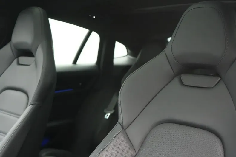 Porsche Panamera din 2024 cu 24.464 km - oferta POR118165 - foto 19