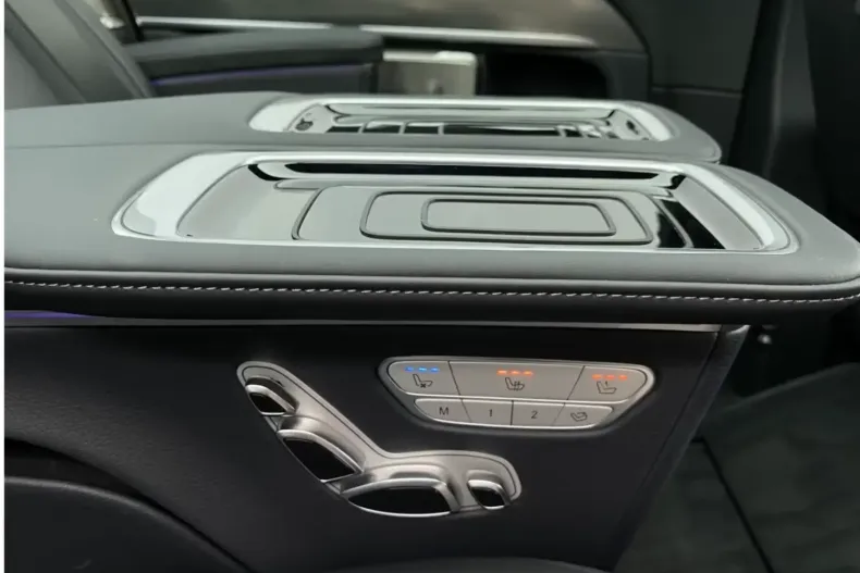 Mercedes-Benz V 300 din 2025 cu 8.000 km - oferta MER118166 - foto 16