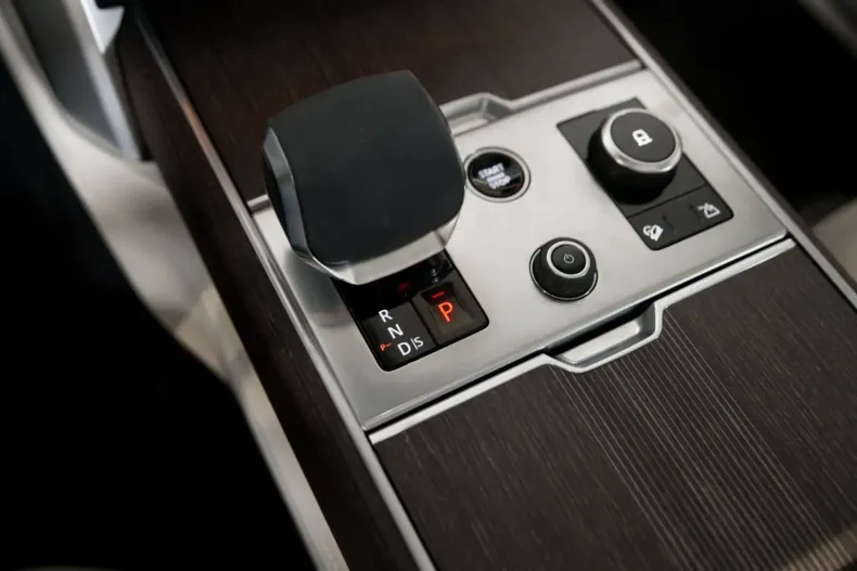 Land Rover Range Rover din 2023 cu 7.724 km - oferta LAN118167 - foto 15