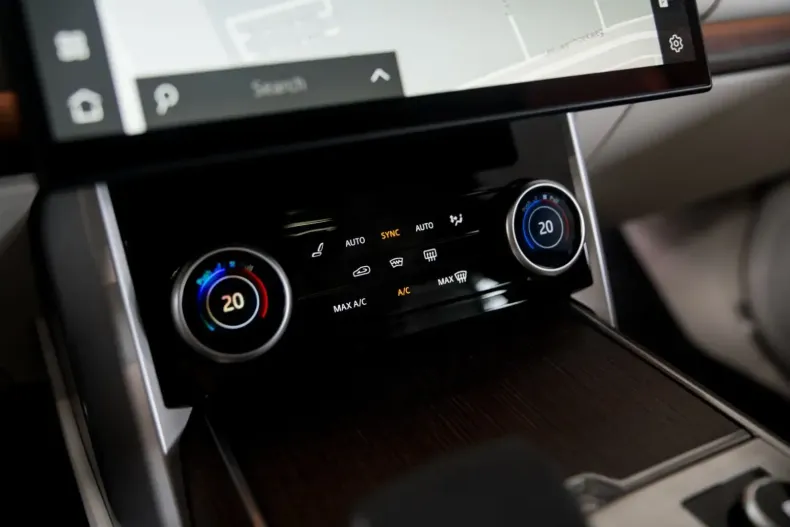 Land Rover Range Rover din 2023 cu 7.724 km - oferta LAN118167 - foto 17