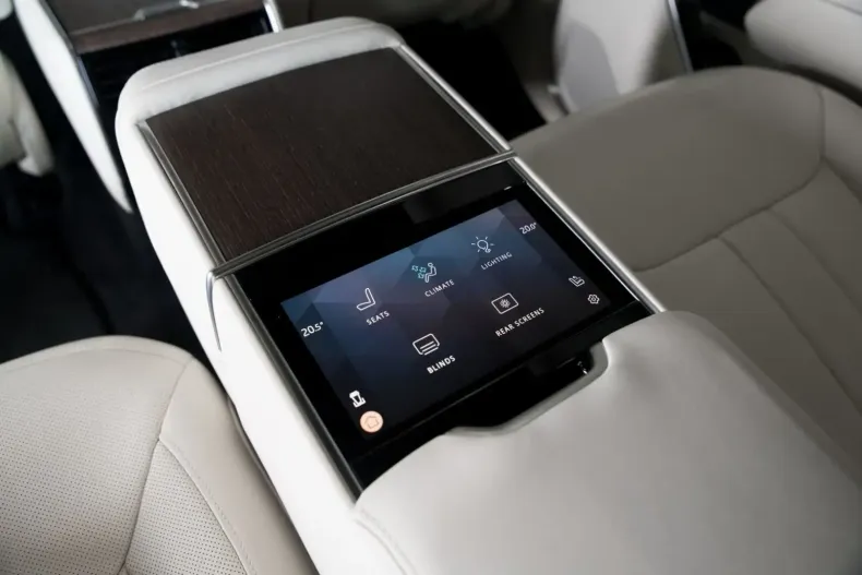 Land Rover Range Rover din 2023 cu 7.724 km - oferta LAN118167 - foto 41