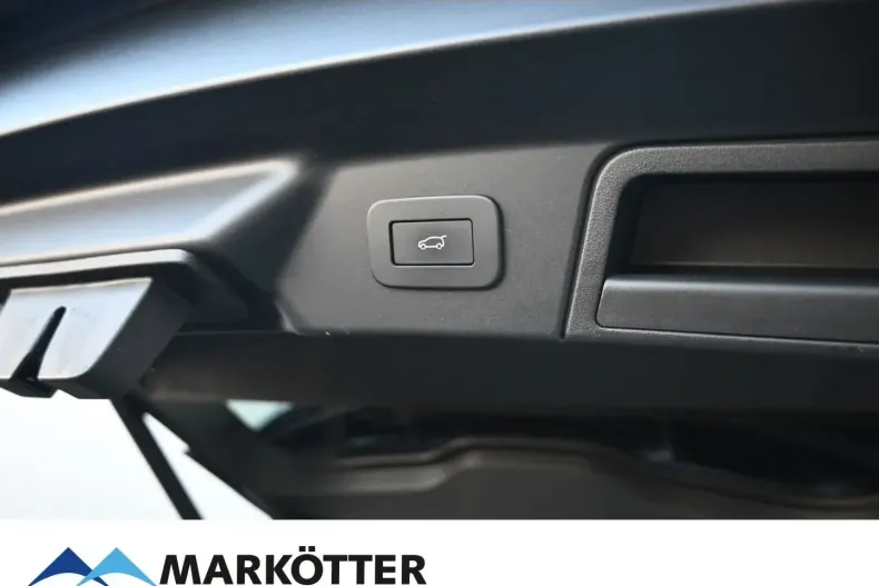 Land Rover Range Rover Velar din 2023 cu 42.880 km - oferta LAN118169 - foto 40