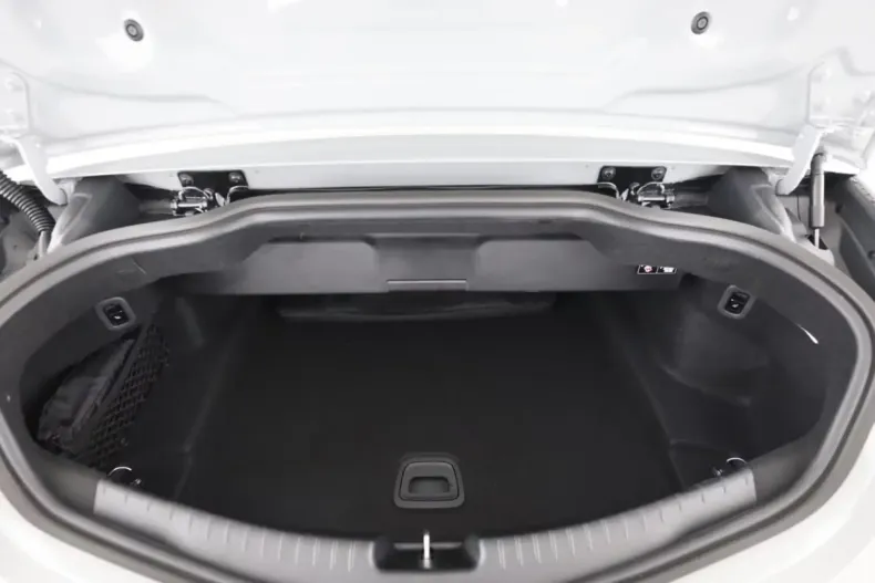 Mercedes-Benz CLE 220 din 2025 cu 9.900 km - oferta MER118178 - foto 9