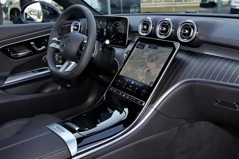 Mercedes-Benz CLE 220 din 2025 cu 10.000 km - oferta MER118179 - foto 5