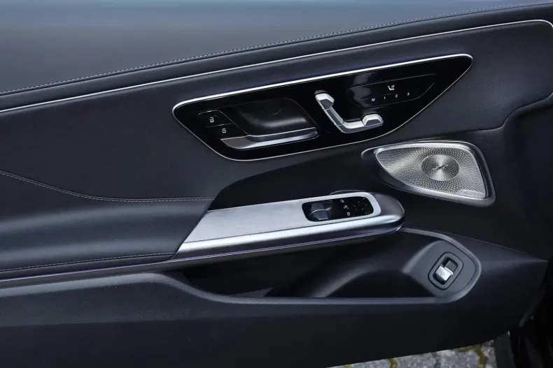 Mercedes-Benz CLE 220 din 2025 cu 10.000 km - oferta MER118179 - foto 8