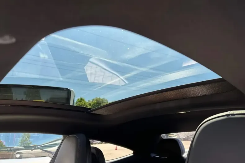 Mercedes-Benz CLE 220 din 2025 cu 9.500 km - oferta MER118182 - foto 6